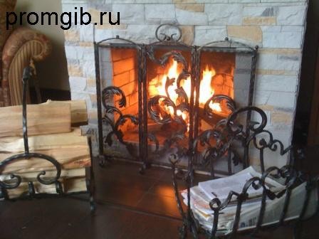 reshetka_kaminnaya_gazetnitca_drovnitca