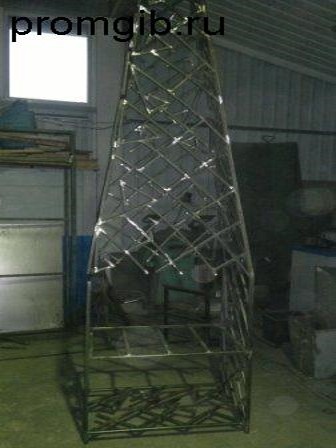 dekoratciya_dlya_metallicheskogo_kamina